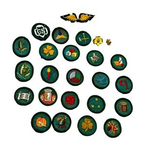 Lot of 24 **Vintage Girl & Boy Scout Badges & Pins /Lapels ***30s & 40s